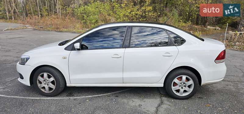 Седан Volkswagen Polo 2011 в Дніпрі