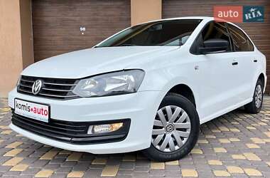 Седан Volkswagen Polo 2015 в Виннице