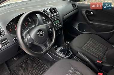 Седан Volkswagen Polo 2015 в 
