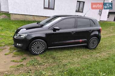 Хэтчбек Volkswagen Polo 2011 в 