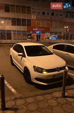 Седан Volkswagen Polo 2013 в Николаеве