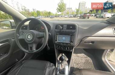 Седан Volkswagen Polo 2011 в 