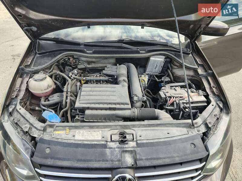 Седан Volkswagen Polo 2018 в Хмельницькому