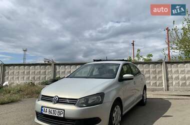 Седан Volkswagen Polo 2012 в Києві