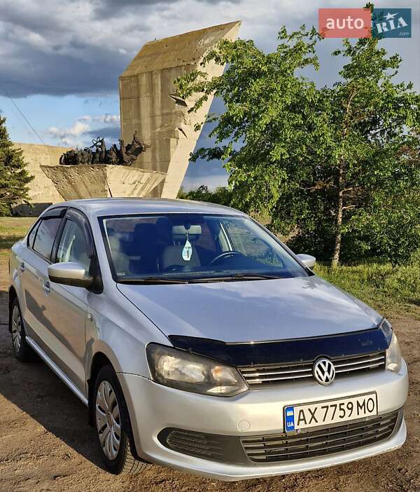 Седан Volkswagen Polo 2011 в 