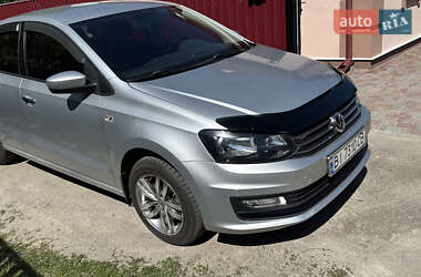 Седан Volkswagen Polo 2016 в Хоролі