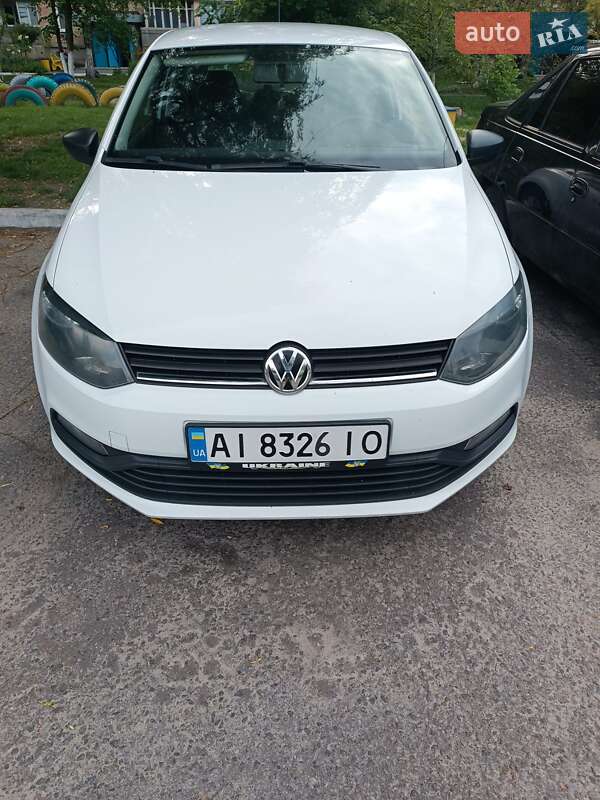 Хэтчбек Volkswagen Polo 2015 в 