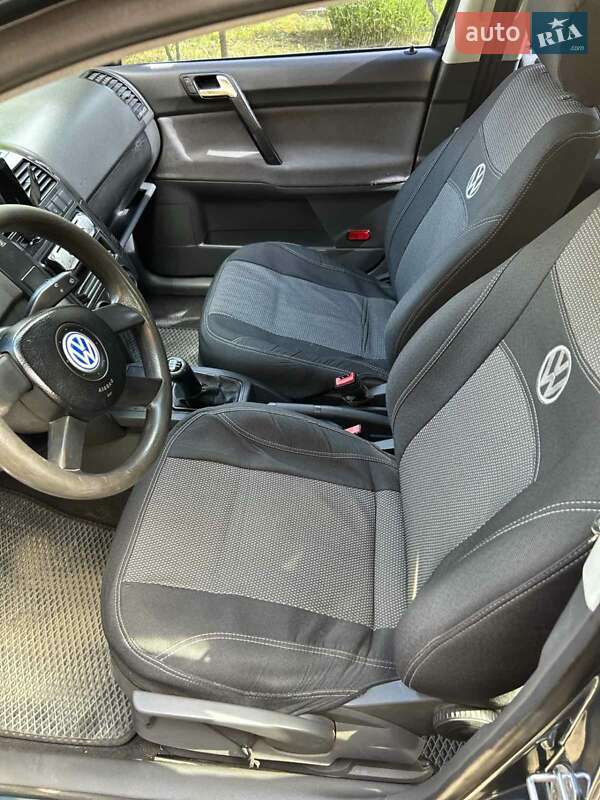 Хэтчбек Volkswagen Polo 2002 в Виноградове