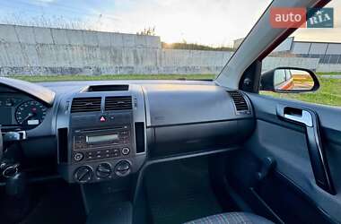 Хетчбек Volkswagen Polo 2008 в 