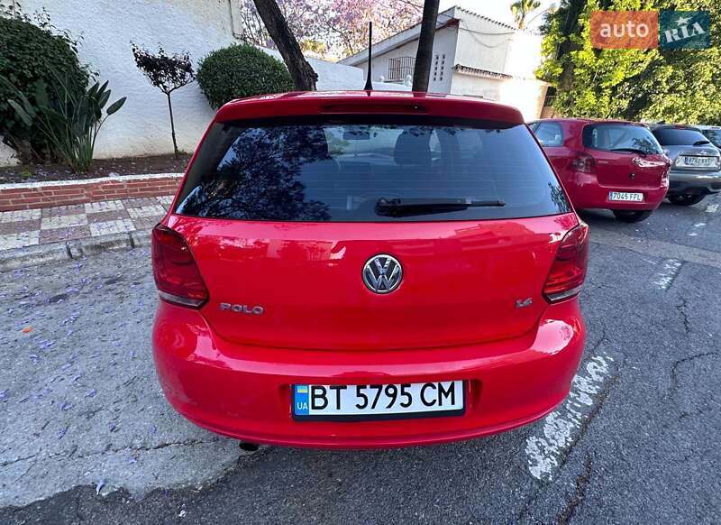 Хетчбек Volkswagen Polo 2013 в Чернівцях