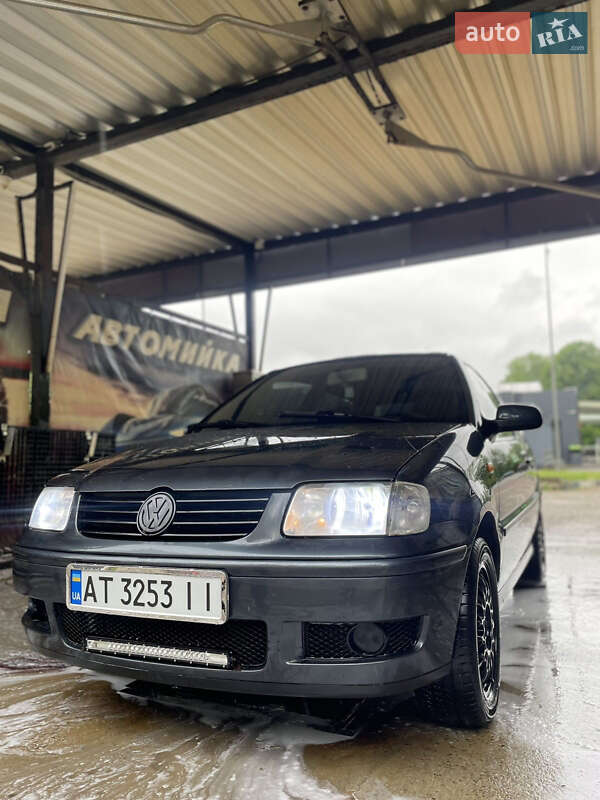 Хэтчбек Volkswagen Polo 2000 в Калуше