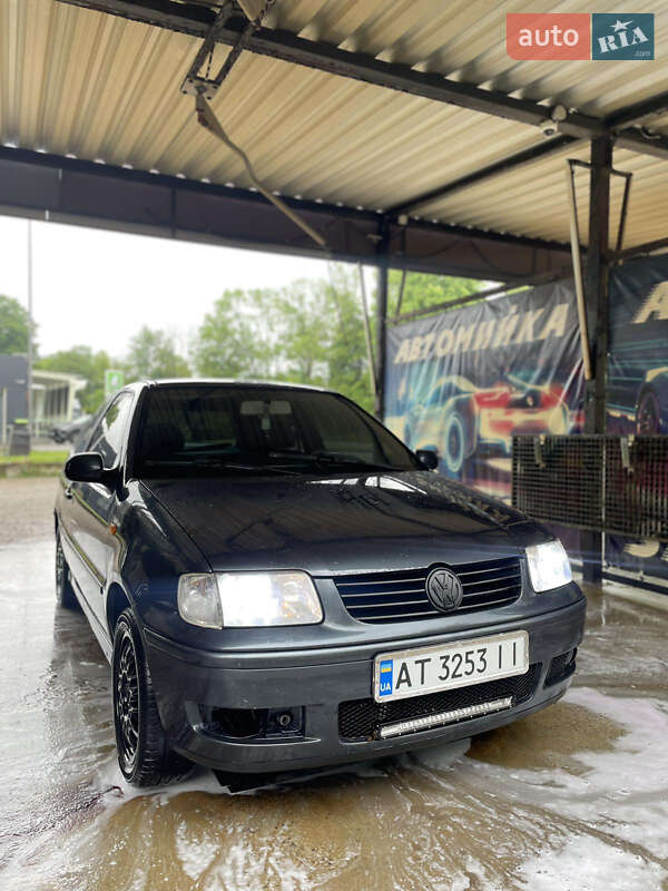 Хэтчбек Volkswagen Polo 2000 в Калуше