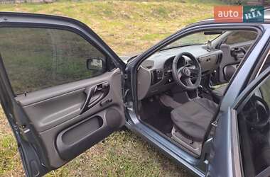 Хэтчбек Volkswagen Polo 1996 в 