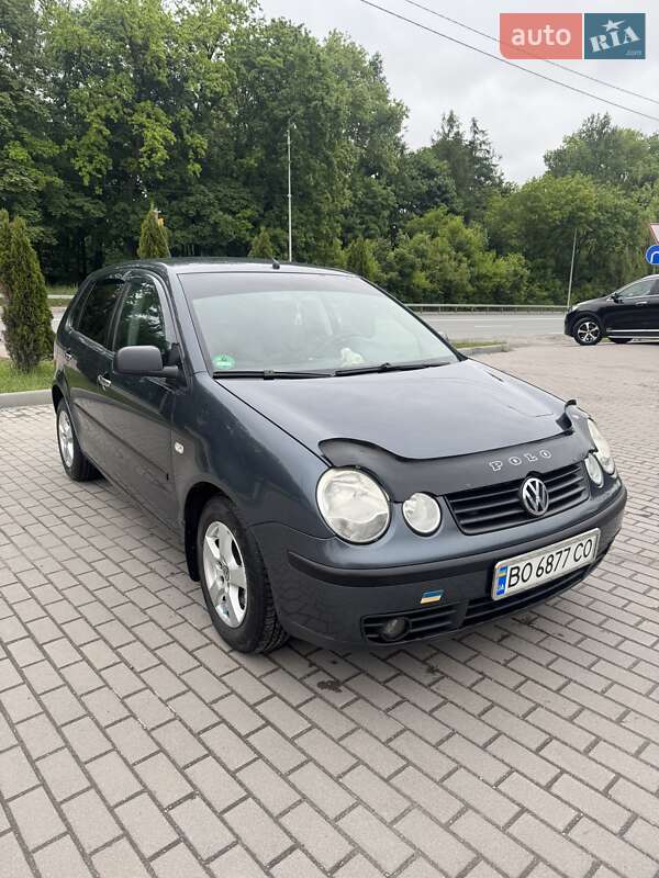 Хетчбек Volkswagen Polo 2003 в 