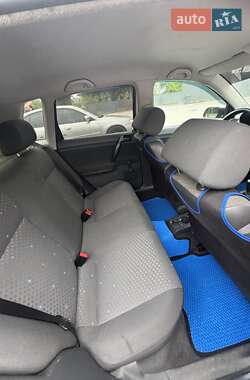 Хетчбек Volkswagen Polo 2003 в 