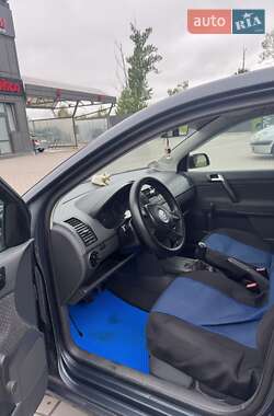 Хетчбек Volkswagen Polo 2003 в 