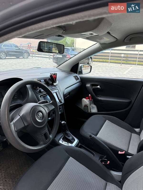 Седан Volkswagen Polo 2011 в Мукачевому