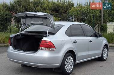 Седан Volkswagen Polo 2013 в 