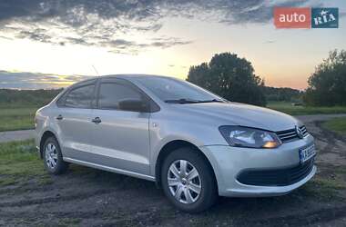 Седан Volkswagen Polo 2011 в Миргороді