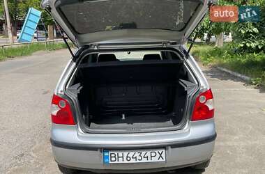 Хетчбек Volkswagen Polo 2003 в 