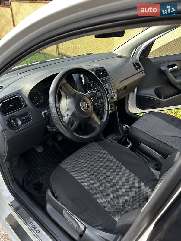 Седан Volkswagen Polo 2012 в Харкові