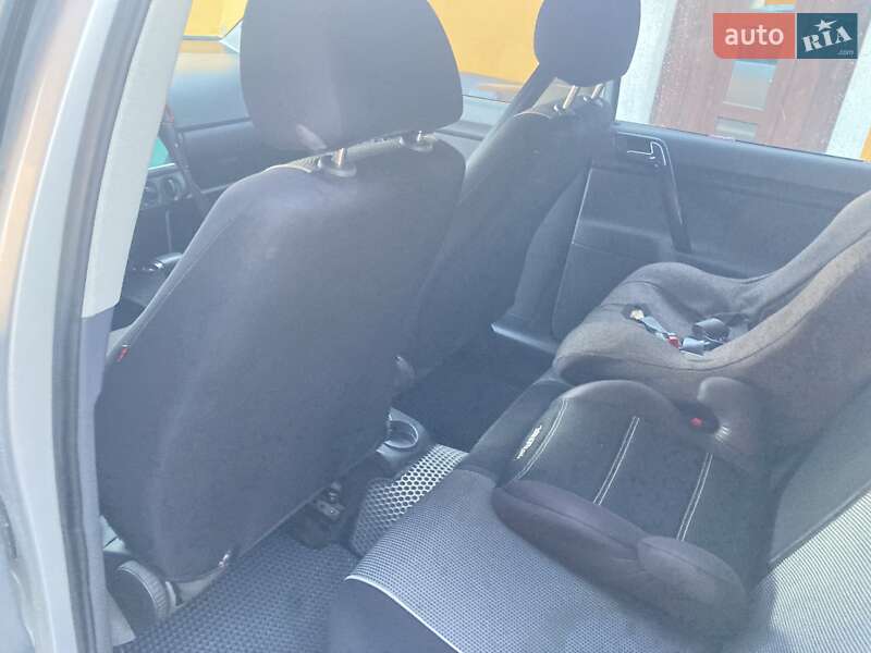 Хетчбек Volkswagen Polo 2002 в Ходореві