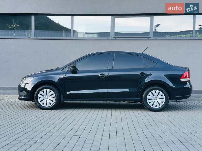 Седан Volkswagen Polo 2011 в Мукачевому