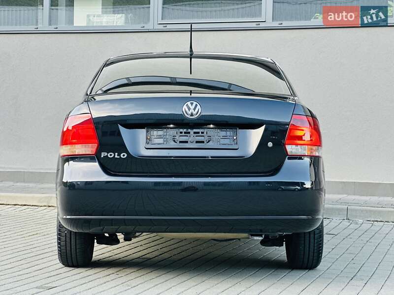 Седан Volkswagen Polo 2011 в Мукачевому