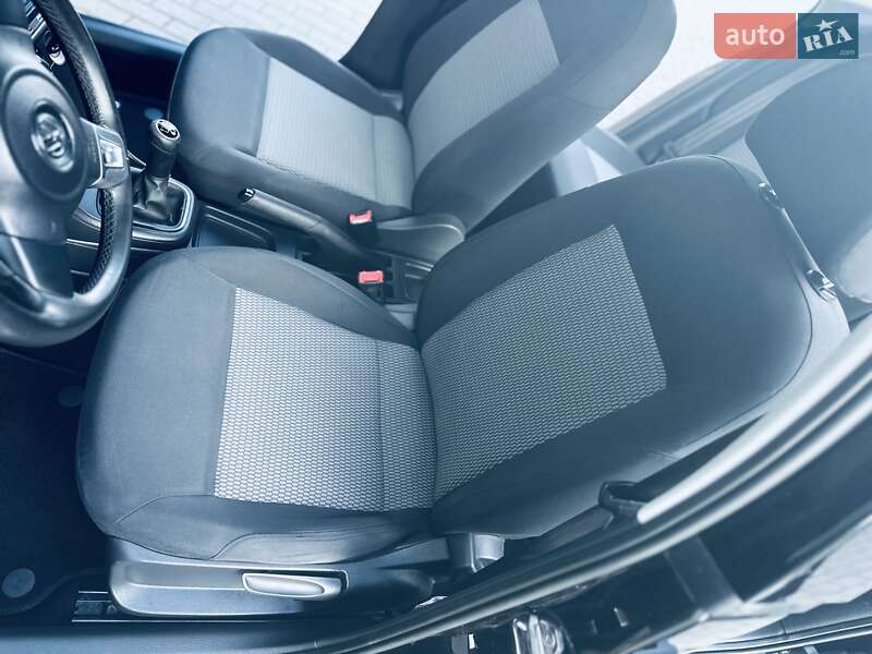 Седан Volkswagen Polo 2011 в Мукачевому
