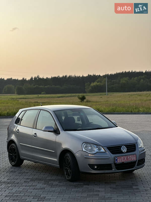 Хэтчбек Volkswagen Polo 2007 в 