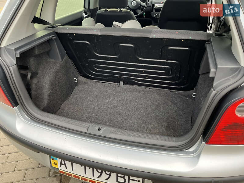 Хетчбек Volkswagen Polo 2003 в Івано-Франківську