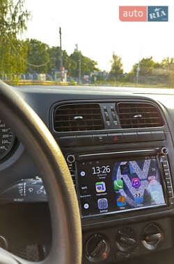 Седан Volkswagen Polo 2011 в 