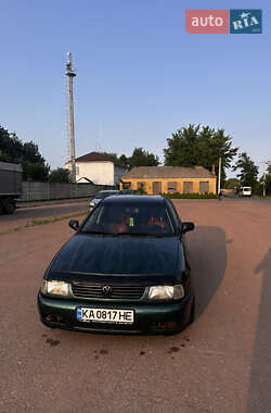 Седан Volkswagen Polo 1998 в 