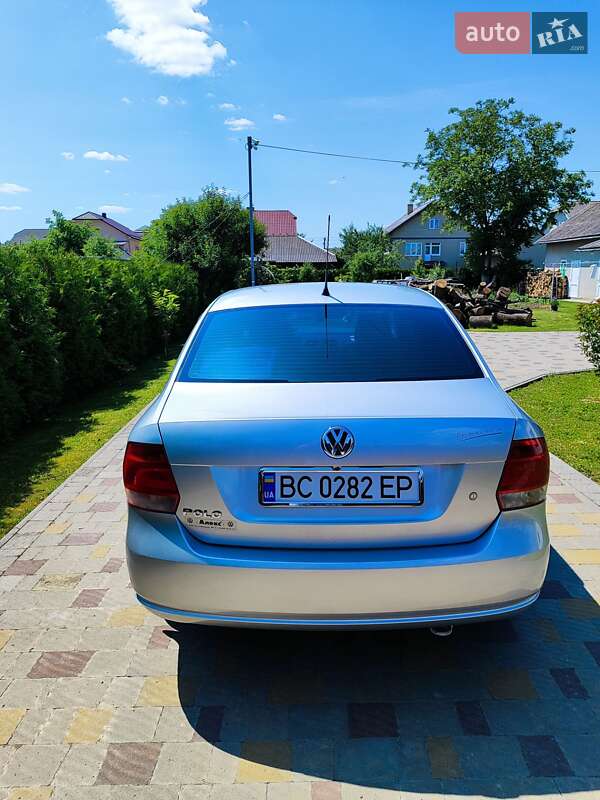 Седан Volkswagen Polo 2011 в Меденичах