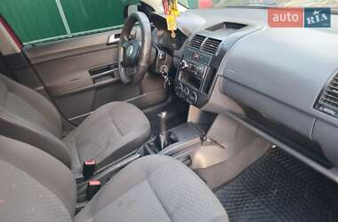 Хэтчбек Volkswagen Polo 2003 в 