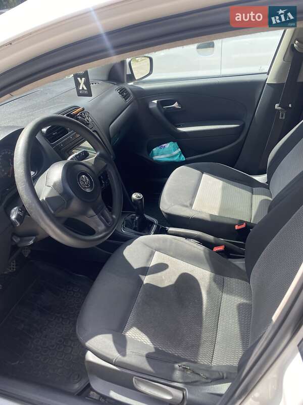 Седан Volkswagen Polo 2011 в Львові
