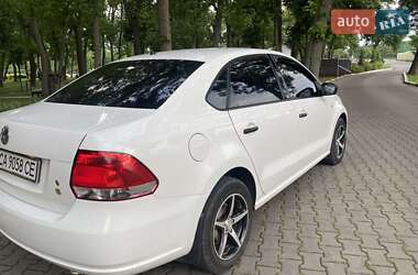 Седан Volkswagen Polo 2011 в 