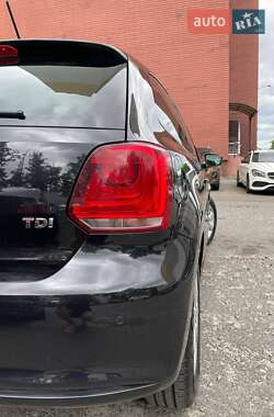 Хэтчбек Volkswagen Polo 2010 в 