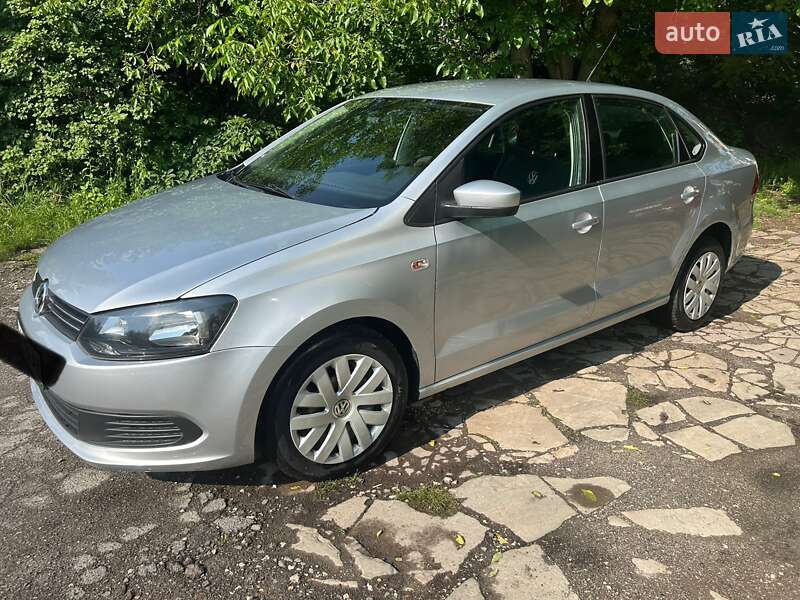 Седан Volkswagen Polo 2012 в Тернополе