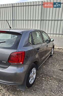 Хетчбек Volkswagen Polo 2011 в Городку