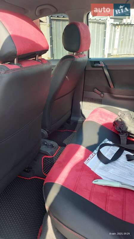 Хетчбек Volkswagen Polo 2003 в Дніпрі