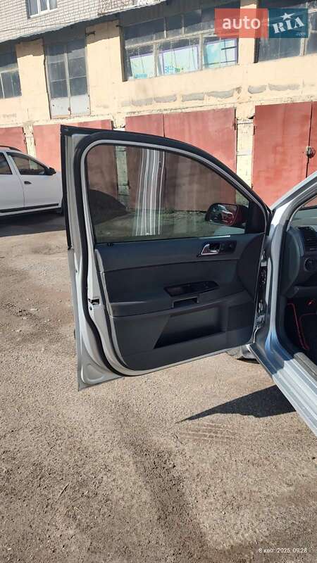 Хетчбек Volkswagen Polo 2003 в Дніпрі