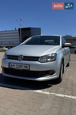 Седан Volkswagen Polo 2014 в Житомире