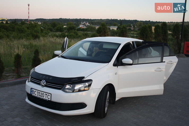 Седан Volkswagen Polo 2011 в Золочеві фото 9 Седан Volkswagen Polo 2011 в Золочеві