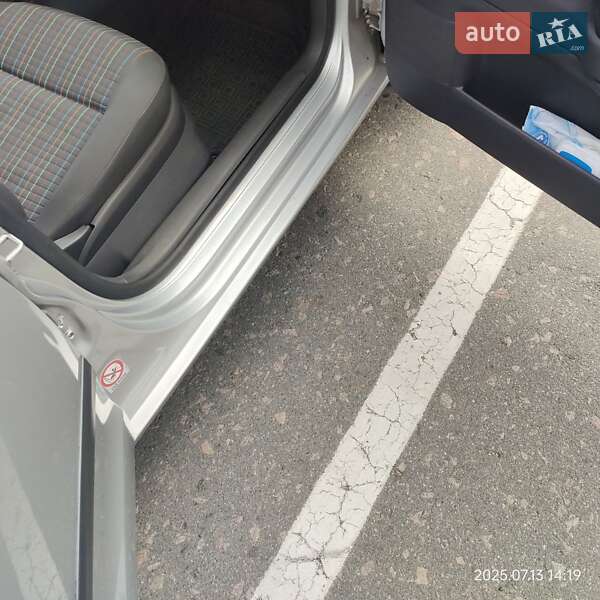 Хетчбек Volkswagen Polo 2005 в Києві фото 29 Хетчбек Volkswagen Polo 2005 в Києві