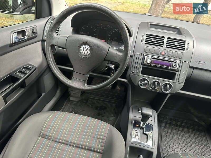 Хэтчбек Volkswagen Polo 2008 в Днепре