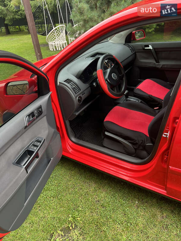 Хетчбек Volkswagen Polo 2003 в Яворові