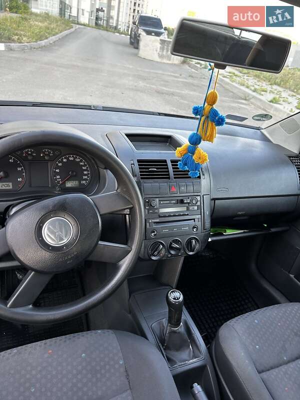Хетчбек Volkswagen Polo 2003 в Харкові