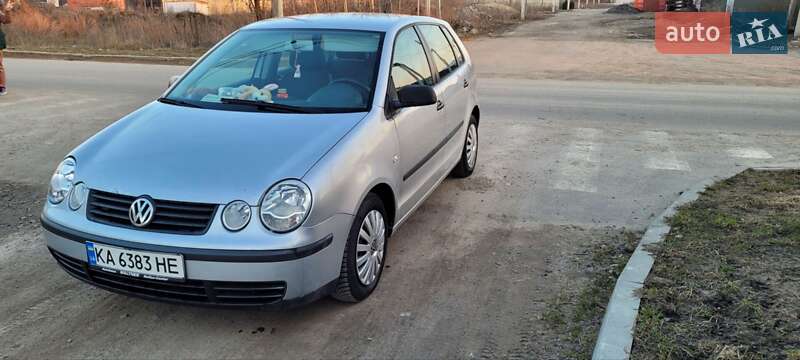 Хэтчбек Volkswagen Polo 2002 в Петропавловской Борщаговке