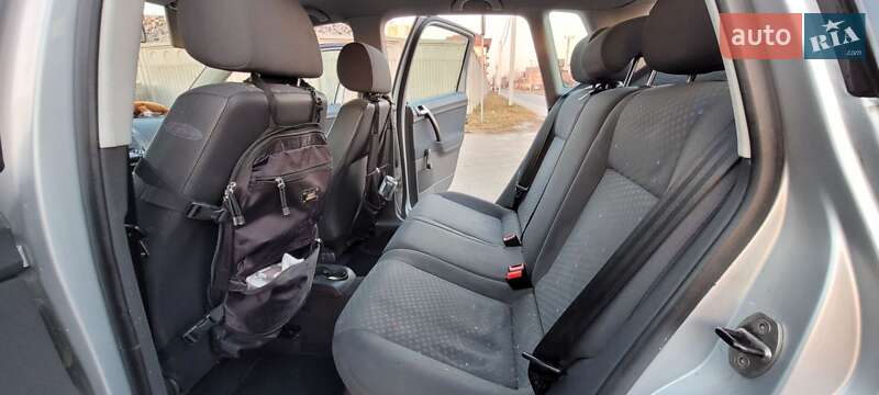 Хэтчбек Volkswagen Polo 2002 в Петропавловской Борщаговке